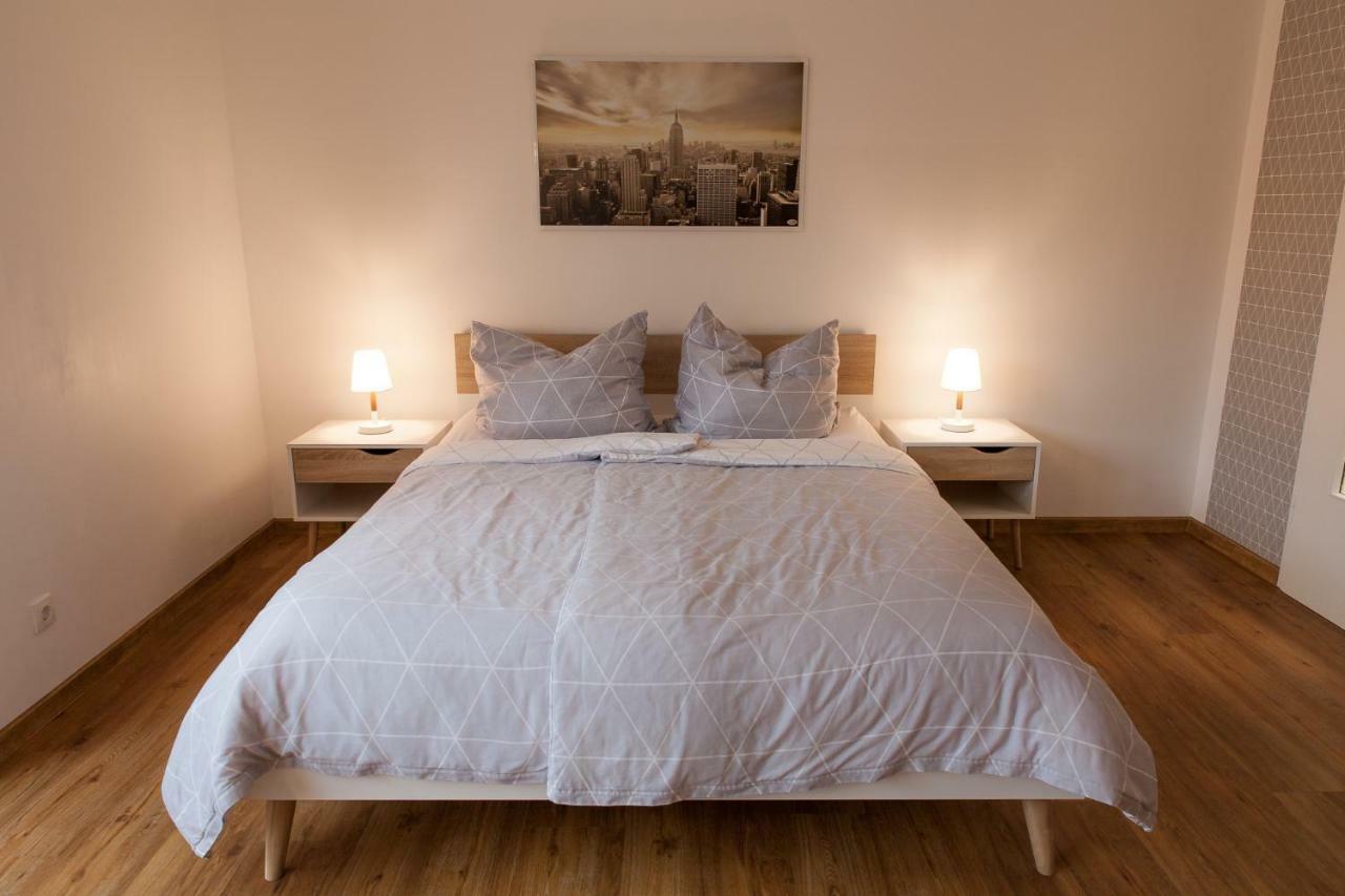 Apartment Modernes Im Herzen Von Neustadt: Pfalzliebe